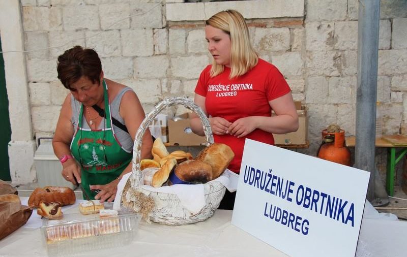 Gastronomska manifestacija Eno-gastro Kaštela 2015